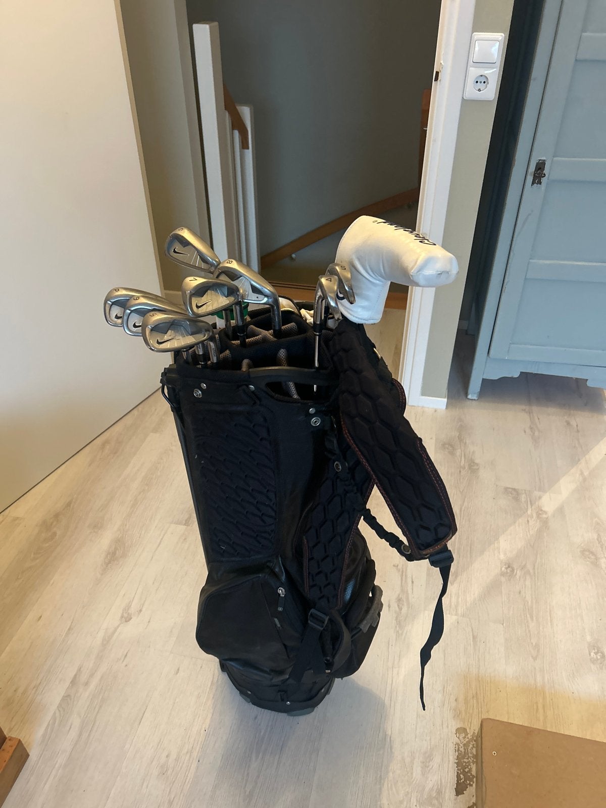 Complete golfset met tas en accessoires