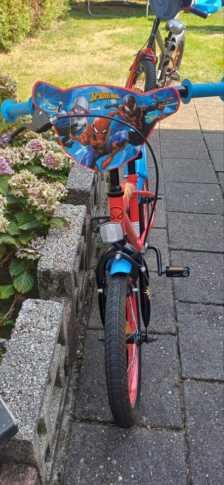 spiderman fiets 16 inch, Ophalen, Terugtraprem, Zijwieltjes, 16 tot 20 inch