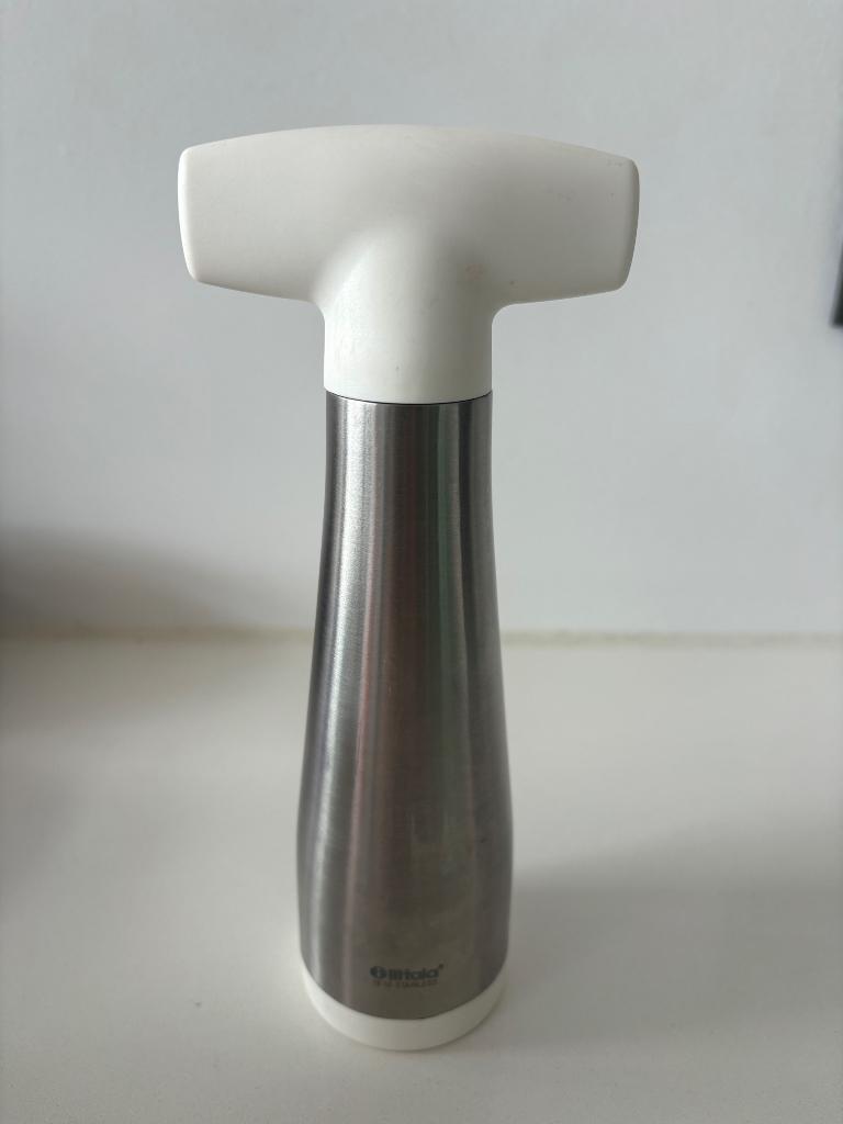 Iittala Tools kurkentrekker, Huis en Inrichting, Keuken | Keukenbenodigdheden, Ophalen of Verzenden, Zo goed als nieuw
