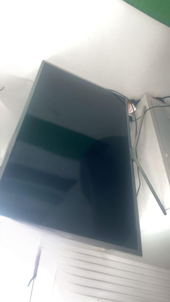 Twee verschillende televisies te koop, Ophalen, Zo goed als nieuw, Samsung, 100 cm of meer