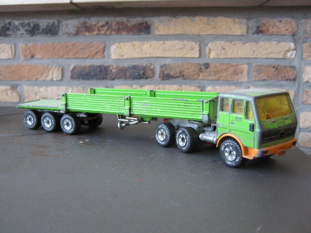 Siku Sattelzug 3412 Mercedes Benz 2232 32OPS, Hobby en Vrije tijd, Modelauto's | Overige schalen, Gebruikt, Bus of Vrachtwagen