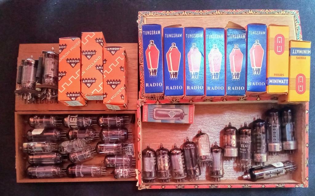 41 stuks radio buizen lampen (Philips, Tungsram, Amroh), Ophalen of Verzenden