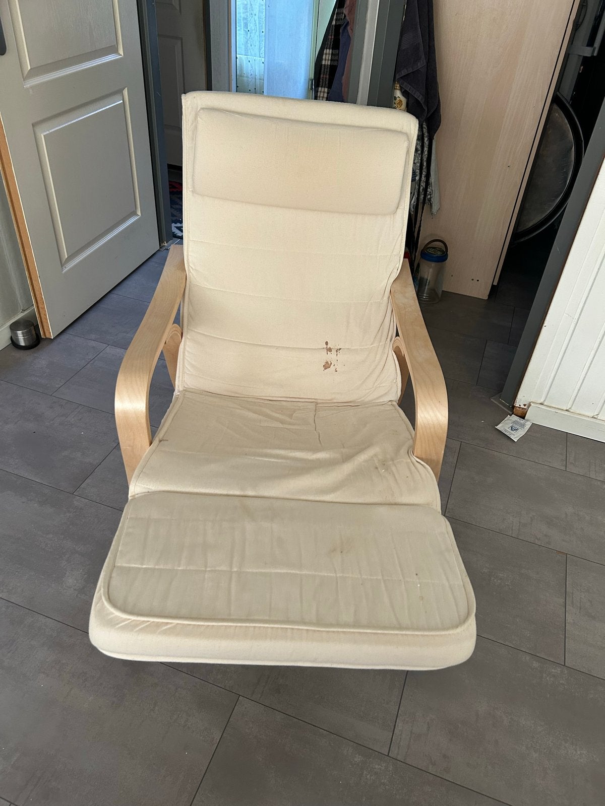 Comfortabele schommelstoel met beige kussen, Huis en Inrichting, Stoelen, Ophalen, Gebruikt, Overige kleuren, Eén