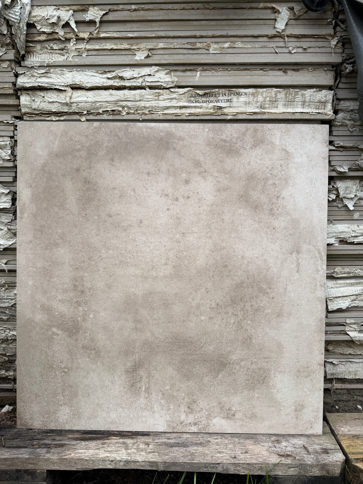 Grote vierkante tegels, lichtgrijs/beige, 60x60 cm 100m2, Doe-het-zelf en Verbouw, Tegels, Ophalen, 60 cm of meer, Gebruikt, Keramiek