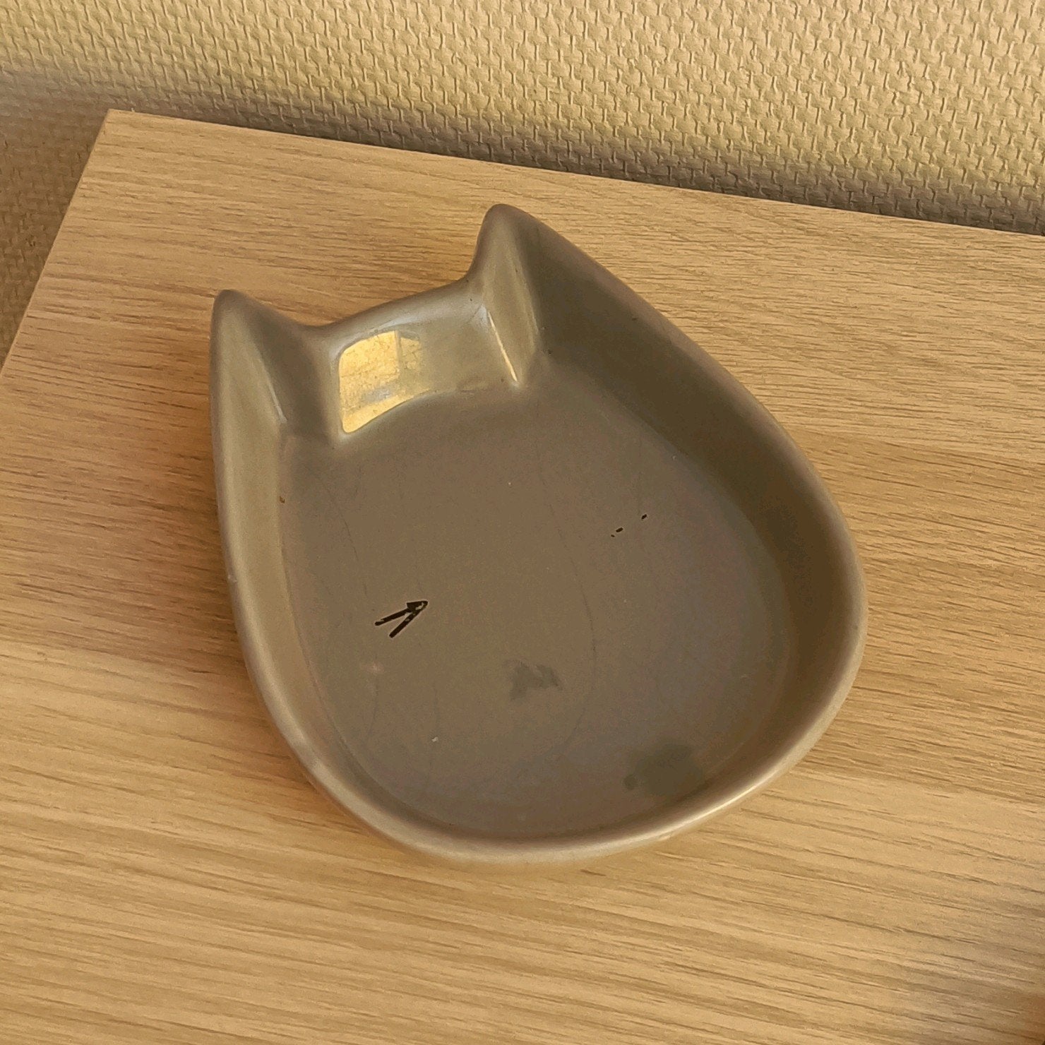 katten bakje 17,5 x 13,5 cm beschadigd achterzijde, Ophalen of Verzenden
