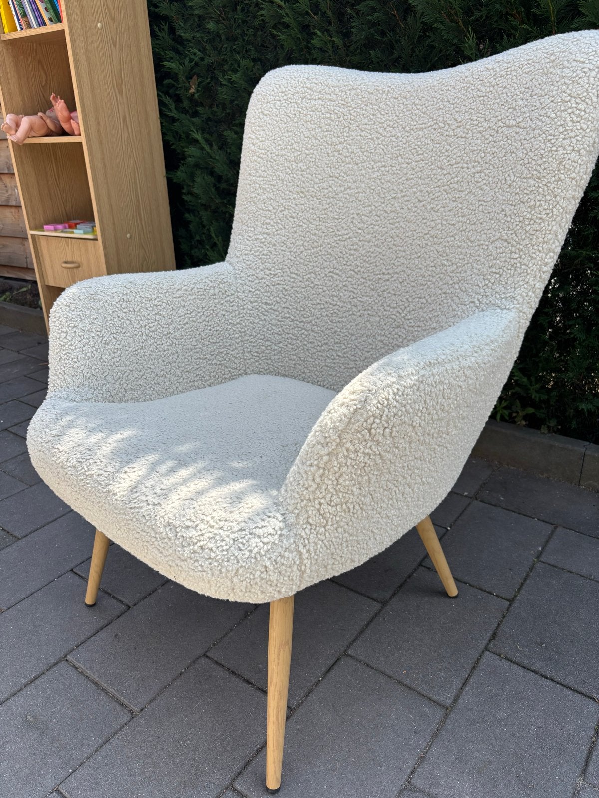 Fauteuil HUNDESTED off-white teddy/naturel eiken kleur, Ophalen, Zo goed als nieuw, Hout, 75 tot 100 cm