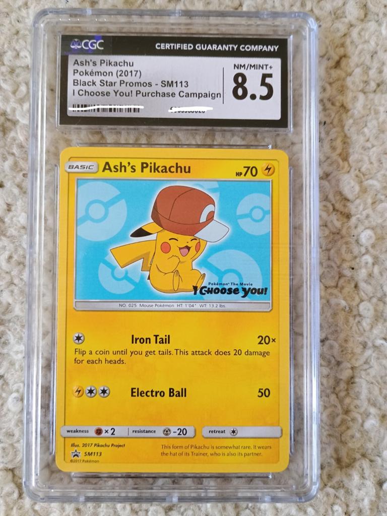Ash's Pikachu I choose you! Sm113 CGC graded 8,5 (resend 9), Ophalen of Verzenden, Zo goed als nieuw, Losse kaart