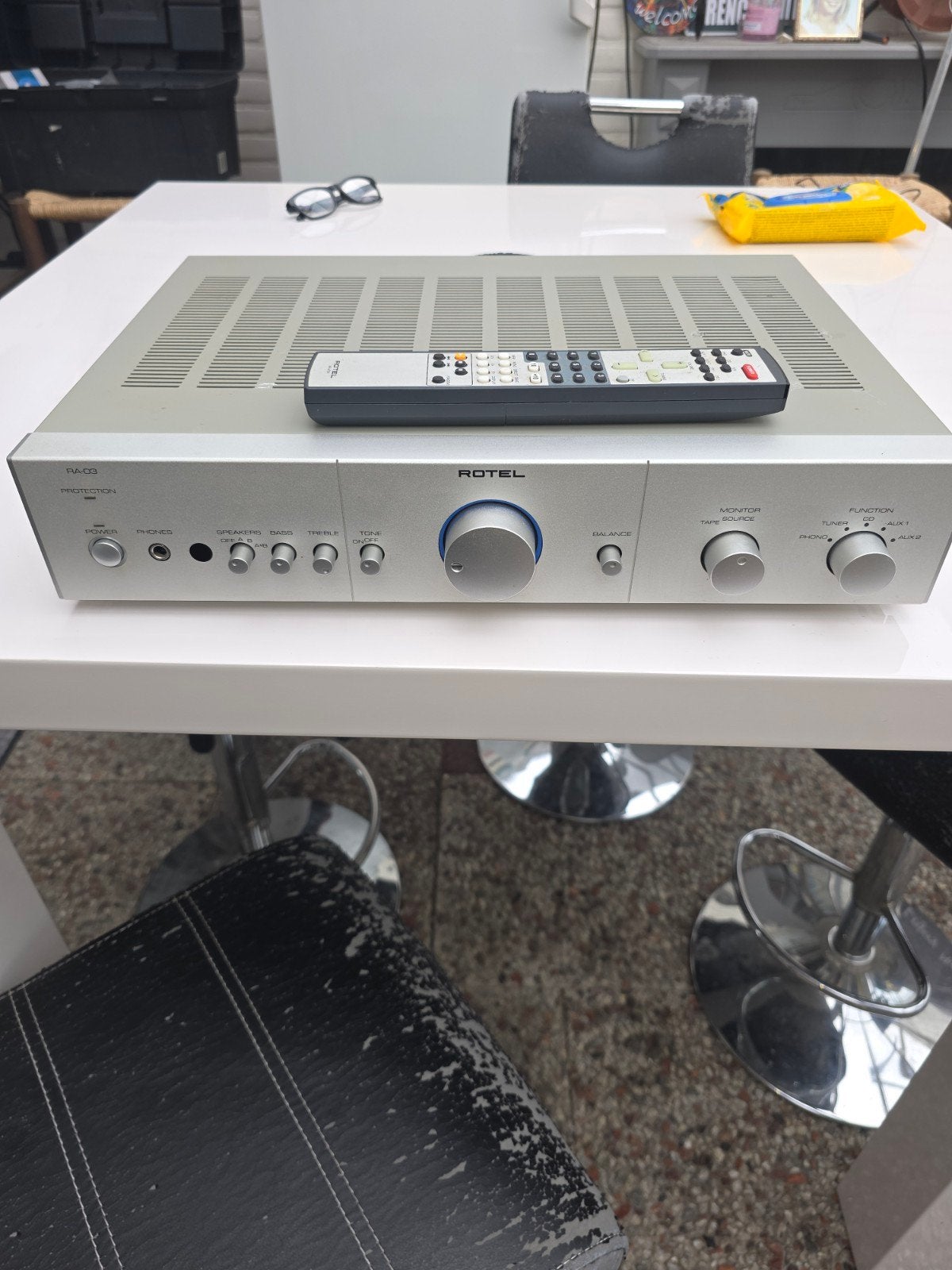 Rotel RA-03 Versterker met Voorversterker, Gebruikt, 60 tot 120 watt, Stereo, Ophalen