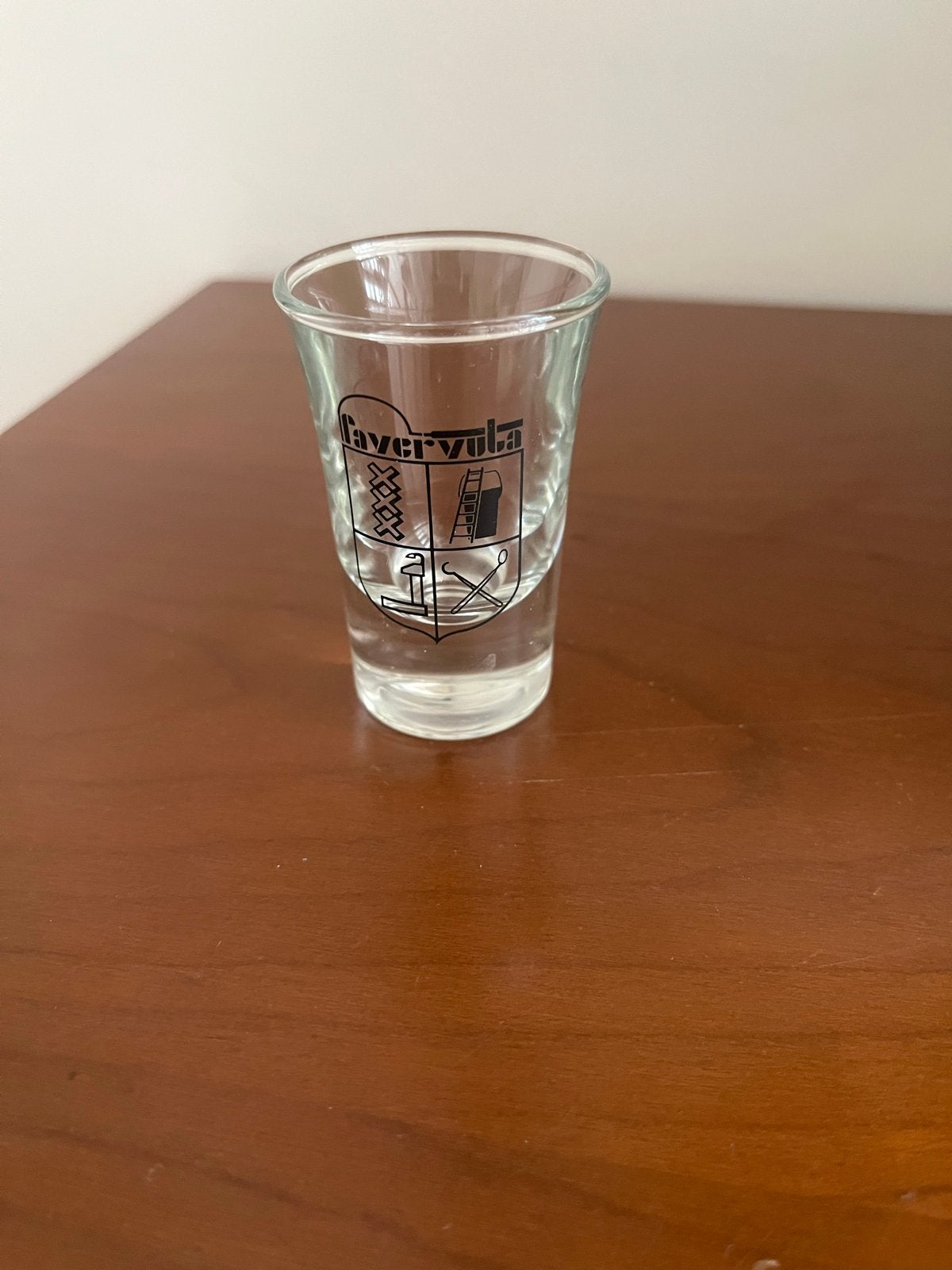 Shotglas met 'Favervuta' opdruk, Ophalen of Verzenden, Gebruikt, Borrel- of Shotglas