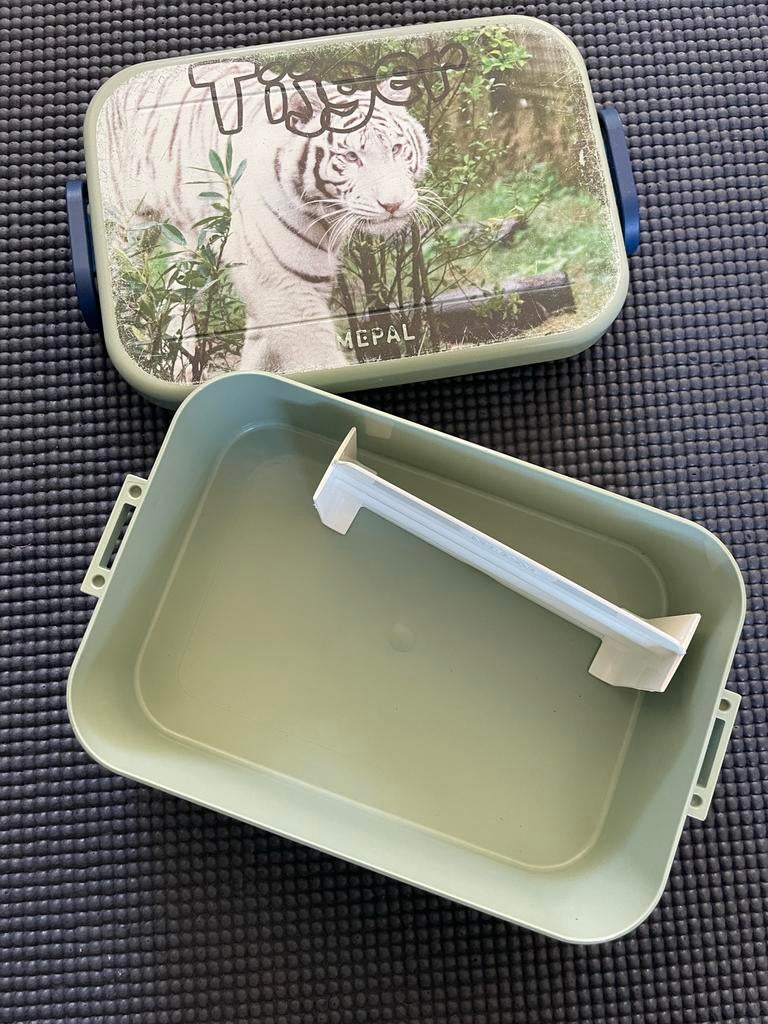 Mepal Broodtrommel met Witte Tijger Print, Gebruikt, Kunststof, Ophalen of Verzenden, Meerkleurig