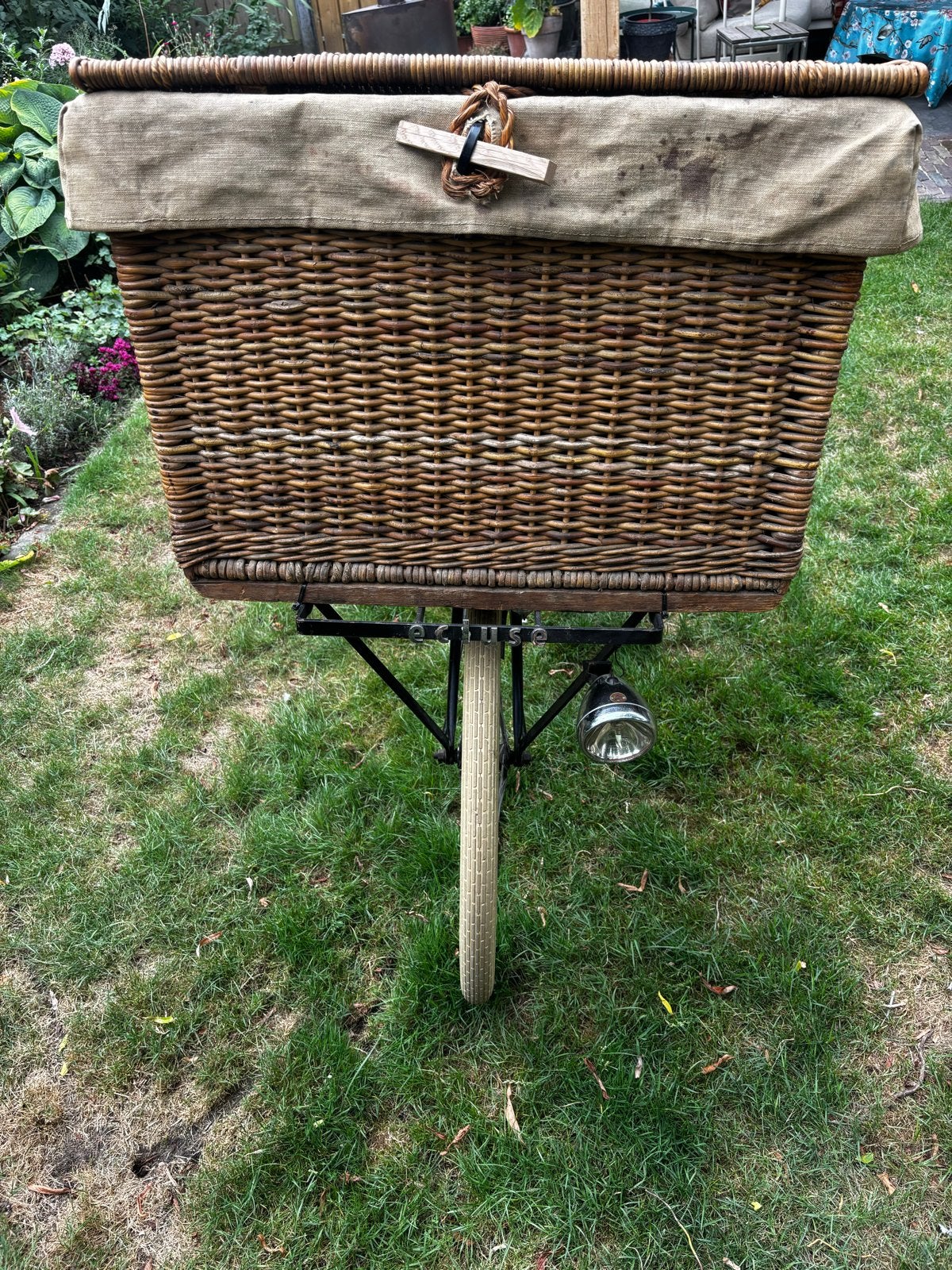 Te huur, Transportfiets met Mand - 1950, Fietsen en Brommers, Fietsen | Oldtimers, 55 tot 59 cm, Ophalen, Terugtraprem, Jaren '50