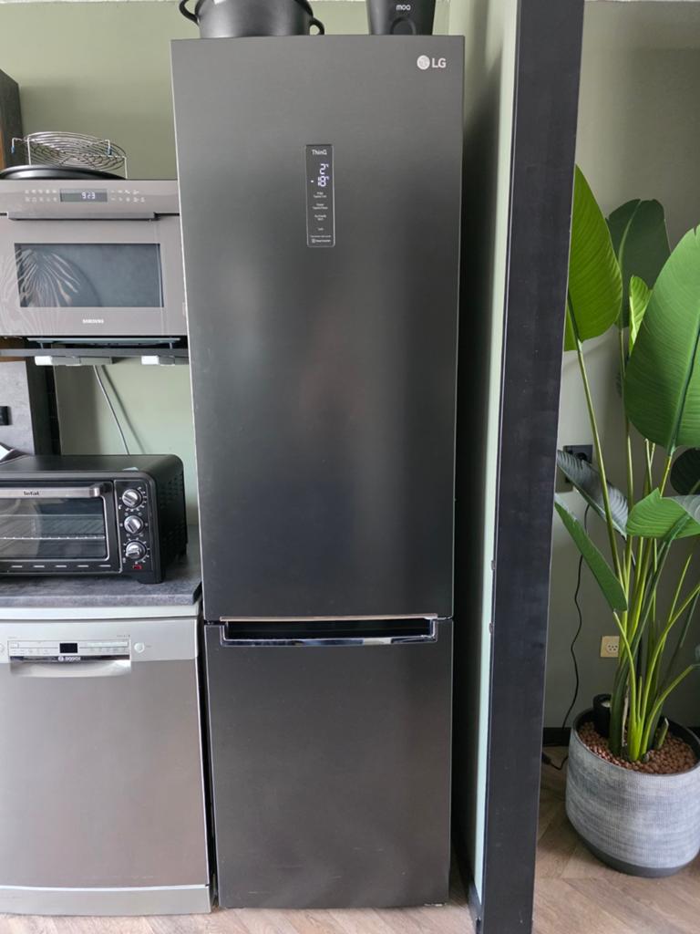 LG GBB72MCUGN koel-vriescombinatie, Ophalen, 200 liter of meer, 60 cm of meer, Met aparte vriezer