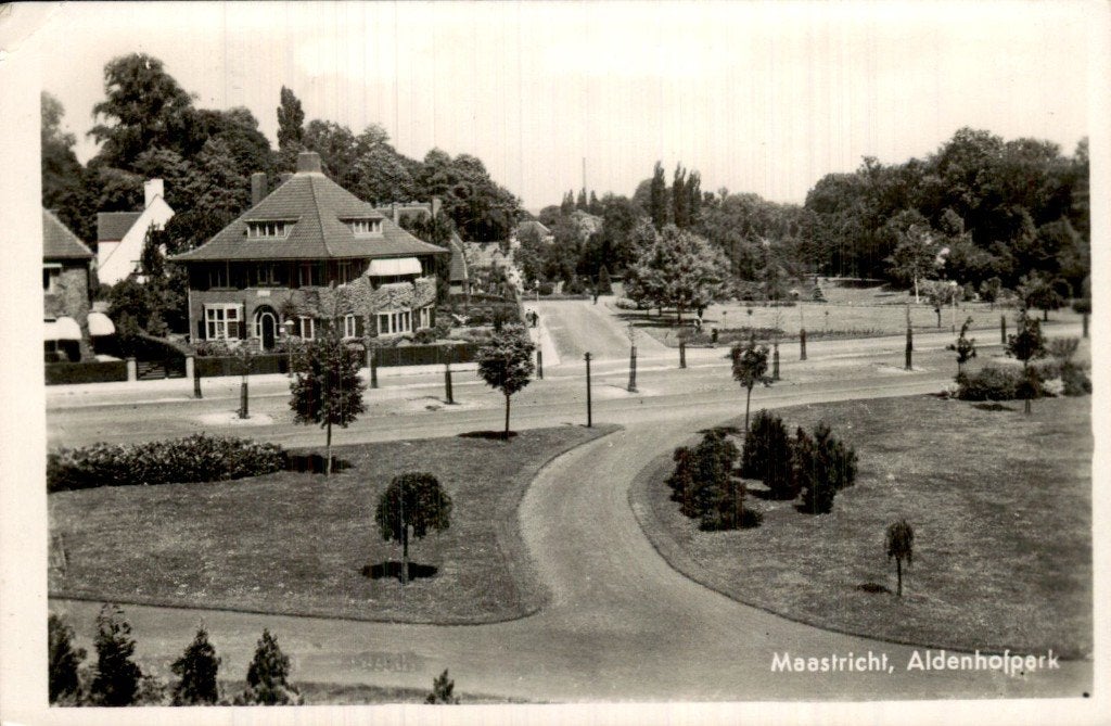 Maastricht - Aldenhofpark - Parkzicht, Ophalen of Verzenden, 1940 tot 1960, Gelopen, Limburg
