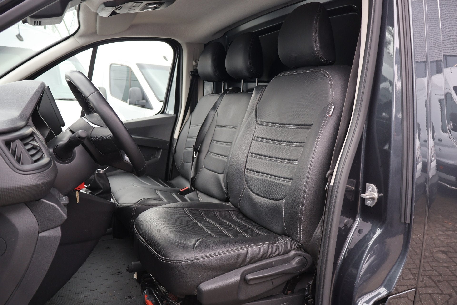 Renault Trafic 2.0 dCi 150pk L2 H1 Work Edition Automaat, Gebruikt, Euro 6, 4 cilinders, 150 pk