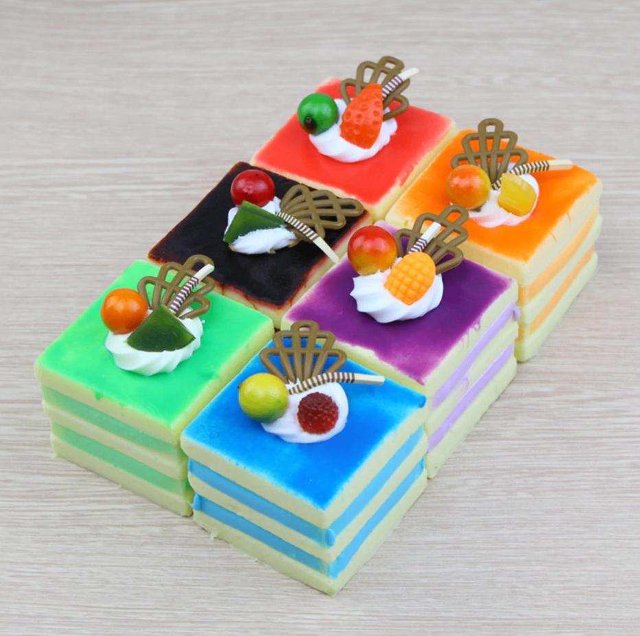 6 Vierkante Kunst Gebakjes / Gebak Cake Taart Nep Sier, Verzenden, Nieuw