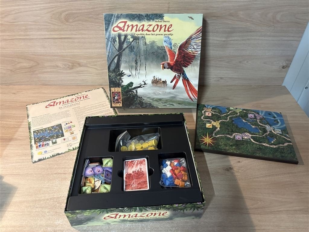 amazone 999 games - s7060, Hobby en Vrije tijd, Gezelschapsspellen | Bordspellen, Ophalen of Verzenden, Zo goed als nieuw