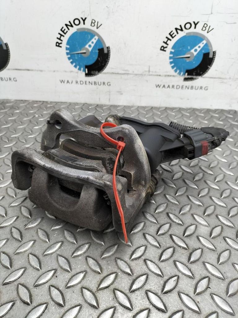 NISSAN JUKE F16E  REM KLAUW 2024, Ophalen of Verzenden, Gebruikt, Stiba lid