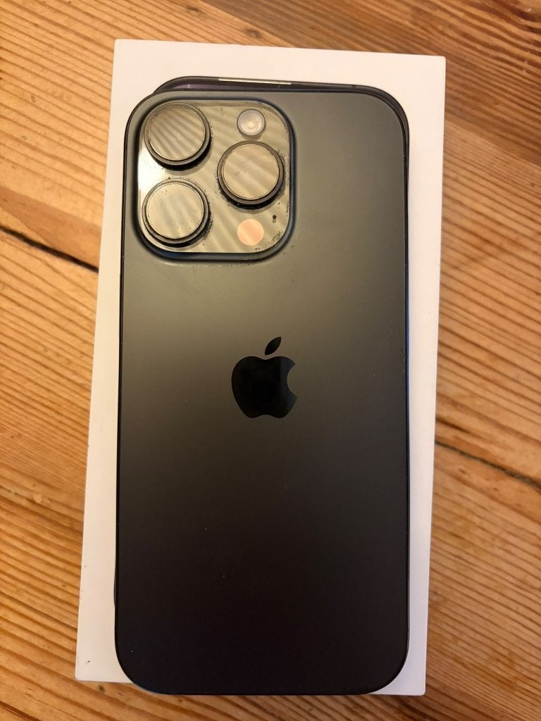 Foto 3 van iPhone 16 Pro 256GB Zwart - Zo goed als nieuw