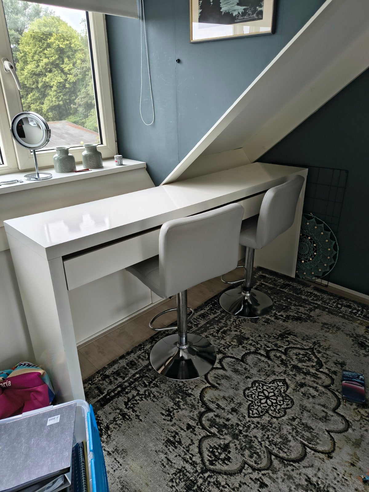 IKEA Malm Toilettafel/Make-up tafel met 2 barstoelen, Huis en Inrichting, Ophalen, Gebruikt, 150 tot 200 cm, Minder dan 100 cm
