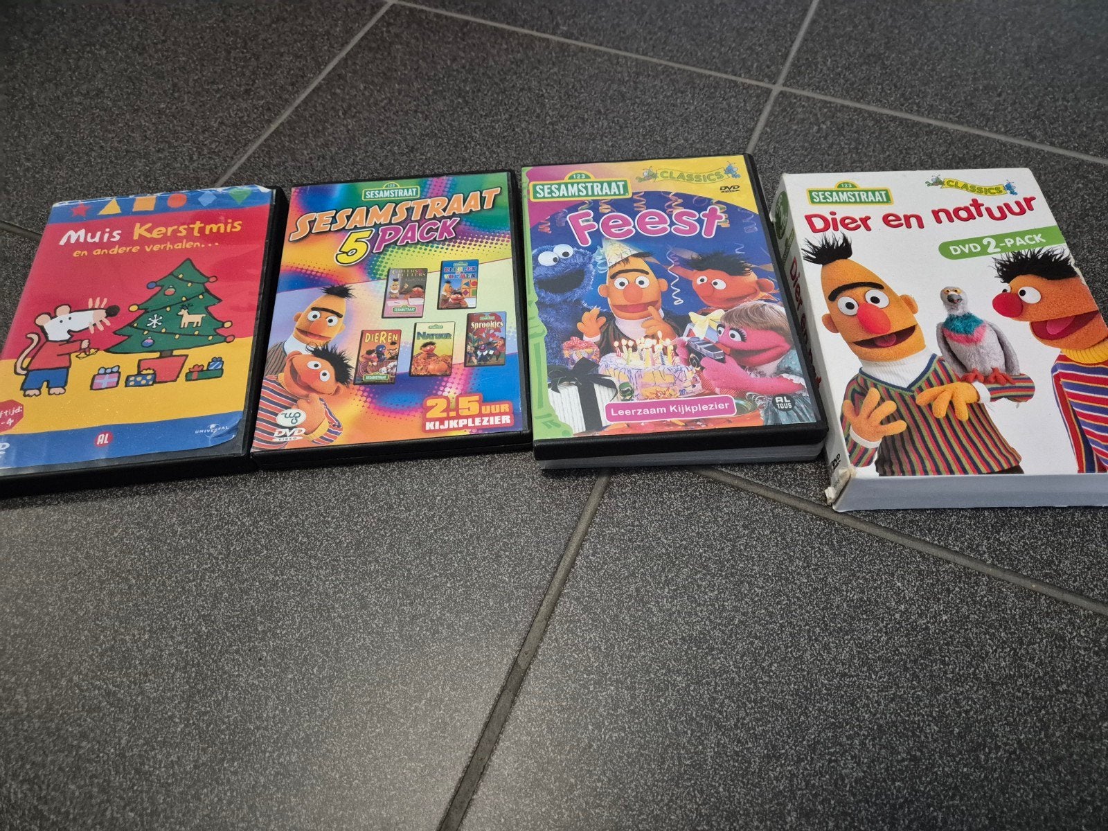 Gratis kinder dvd's, Alle leeftijden, Ophalen, Zo goed als nieuw, Overige typen
