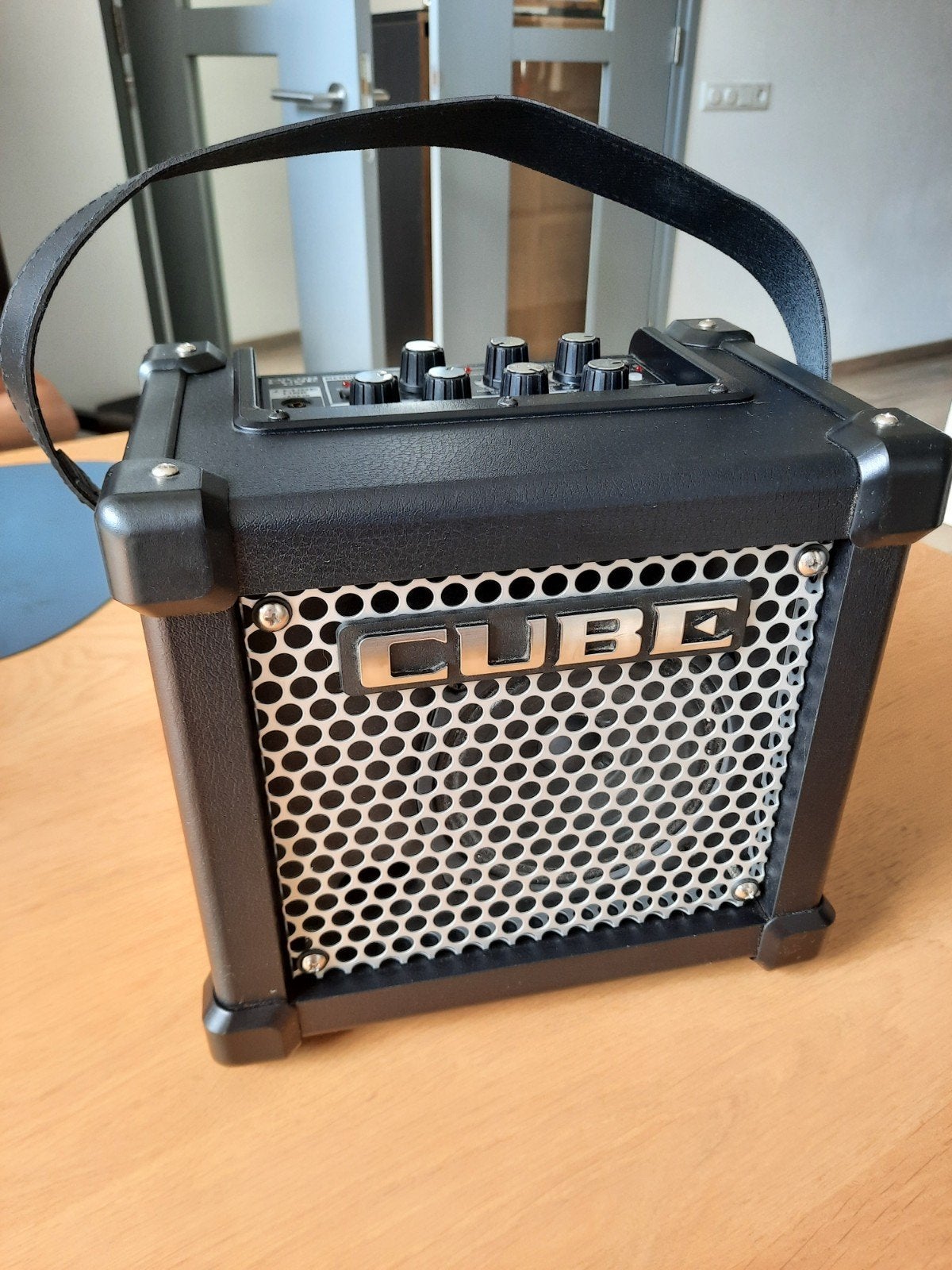 Roland Micro Cube GX Gitaarversterker, Muziek en Instrumenten, Ophalen of Verzenden, Zo goed als nieuw, Gitaar, Minder dan 50 watt