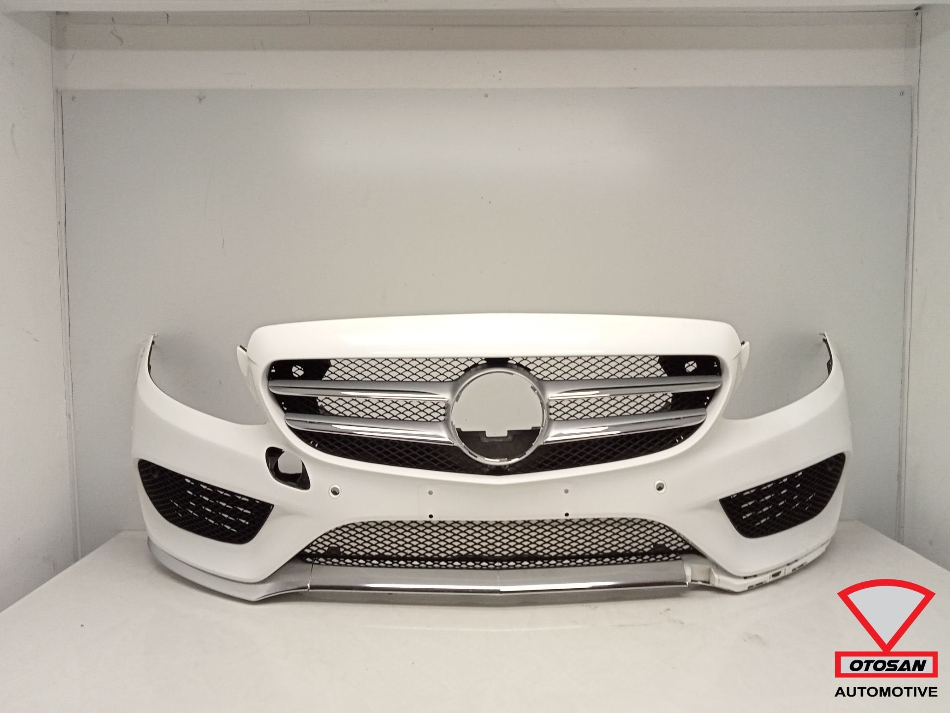 MB C-Klasse W205 AMG Pakket Origineel! Voorbumper 6x PDC