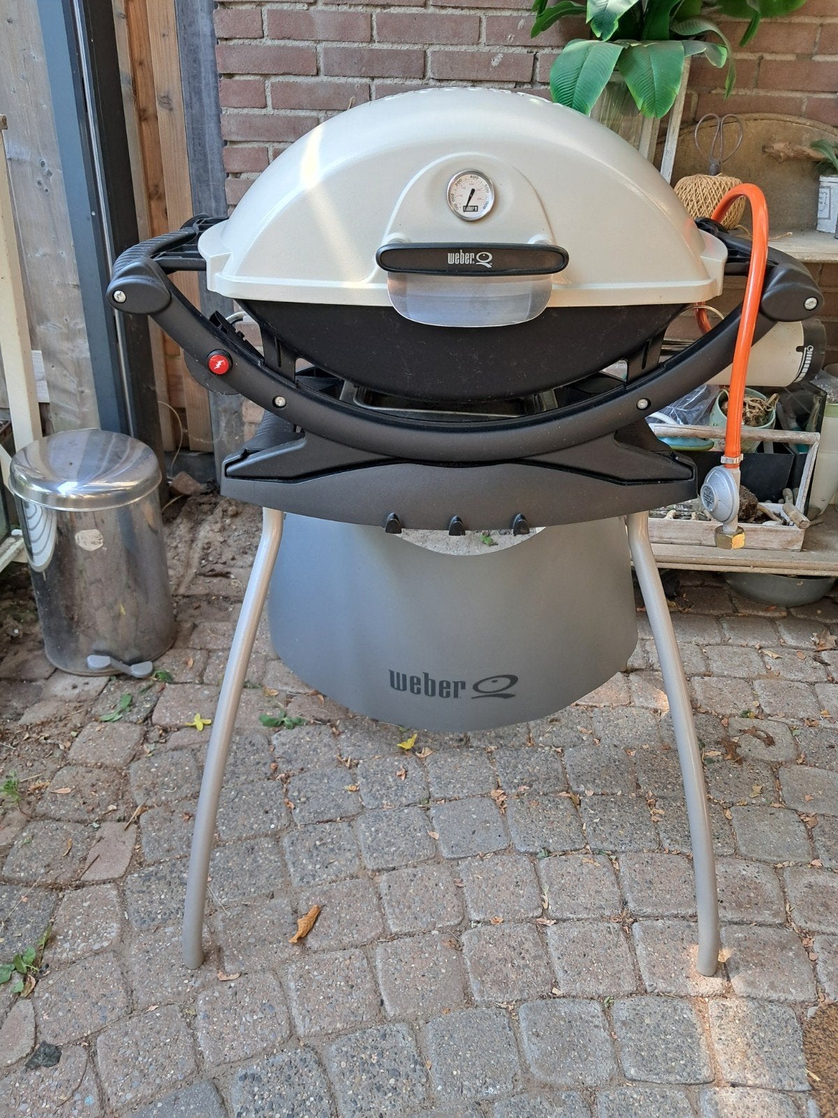 Weber Q220 gas bbq met onderstel, Ophalen, Gebruikt, Weber