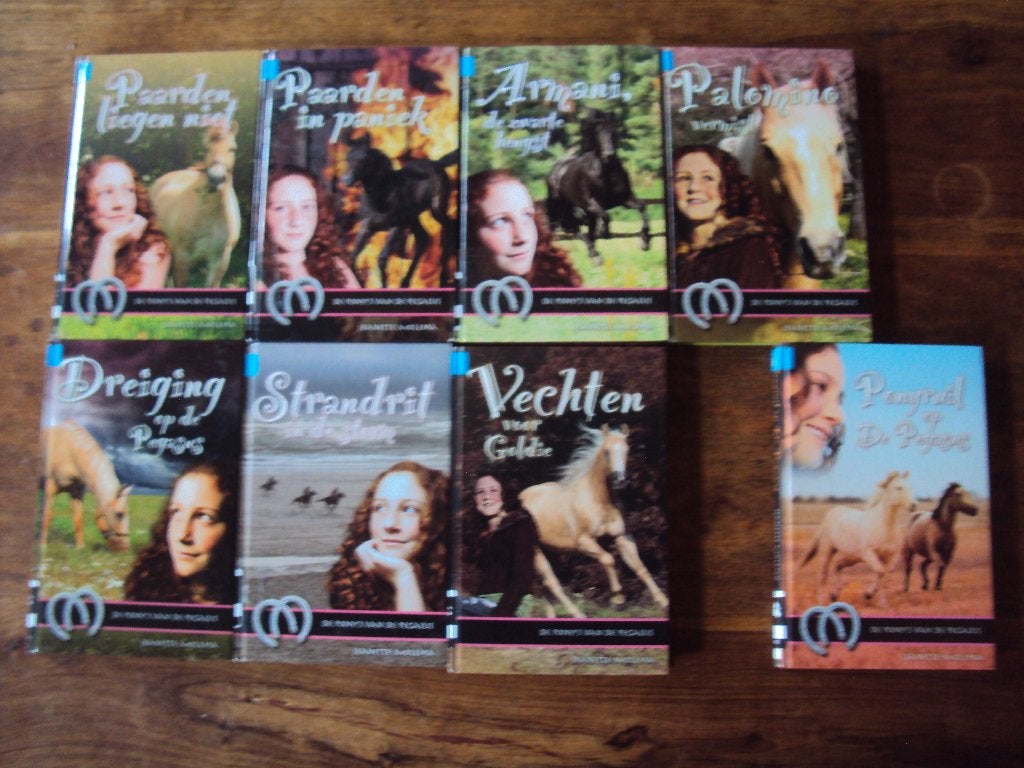 Serie boeken: De pony's van de Pegasus van Jeanette Molema, Ophalen of Verzenden, Gelezen, Jeanette Molema, Fictie