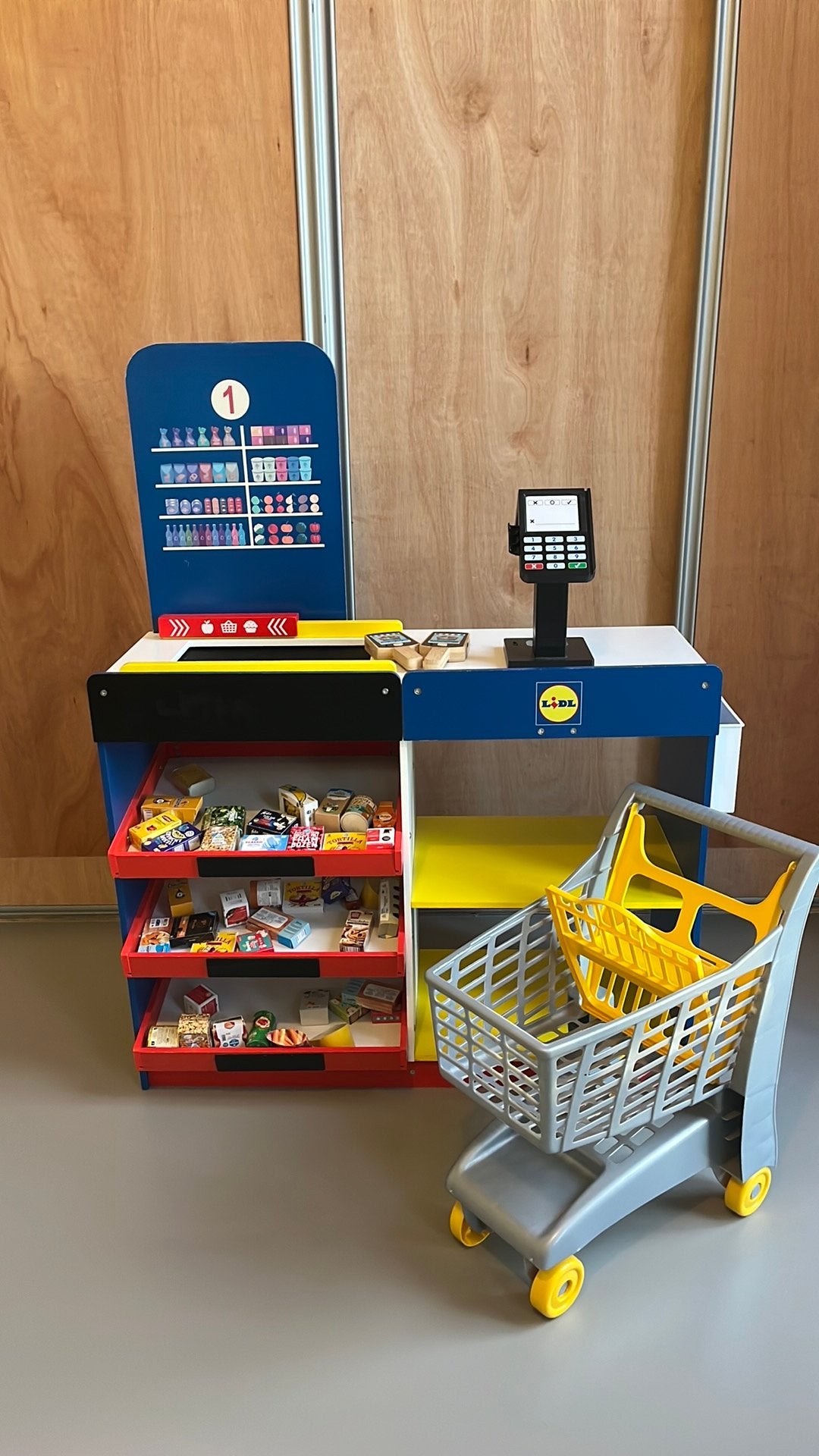Speelgoed winkeltje van de Lidl, Kinderen en Baby's, Speelgoed | Speelkeukens, Ophalen, Zo goed als nieuw, Hout, Speelkeuken