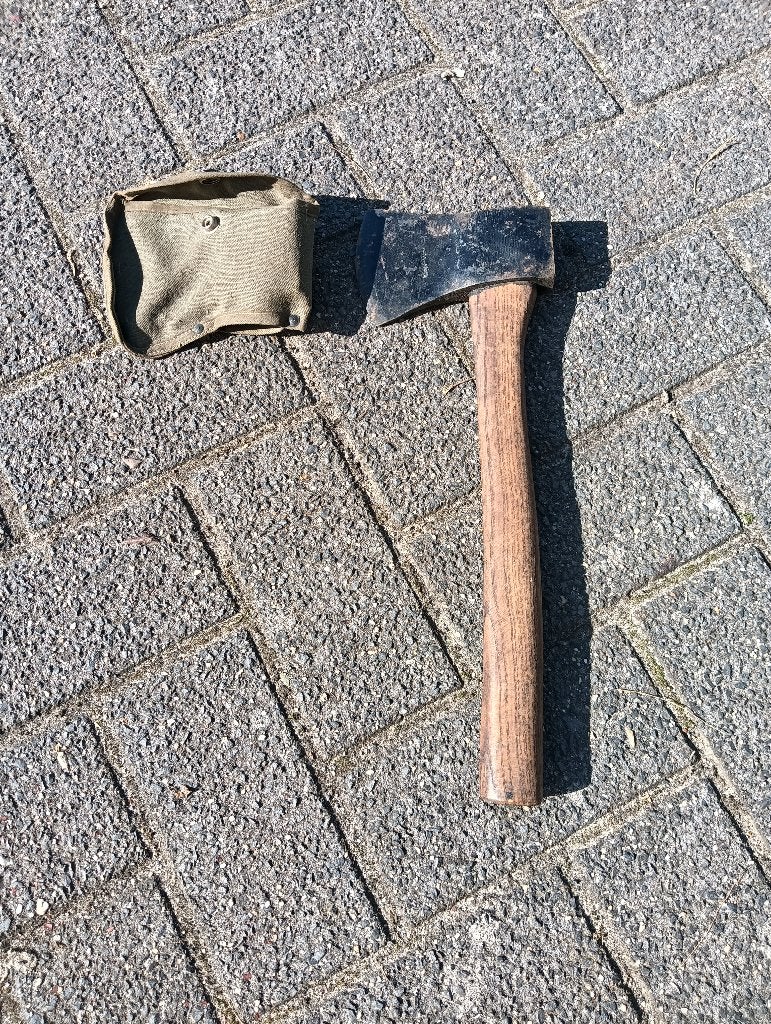 Kleine militaire hakbijl met hoes, Verzamelen, Verzenden, Landmacht, Overige gebieden, Overige typen