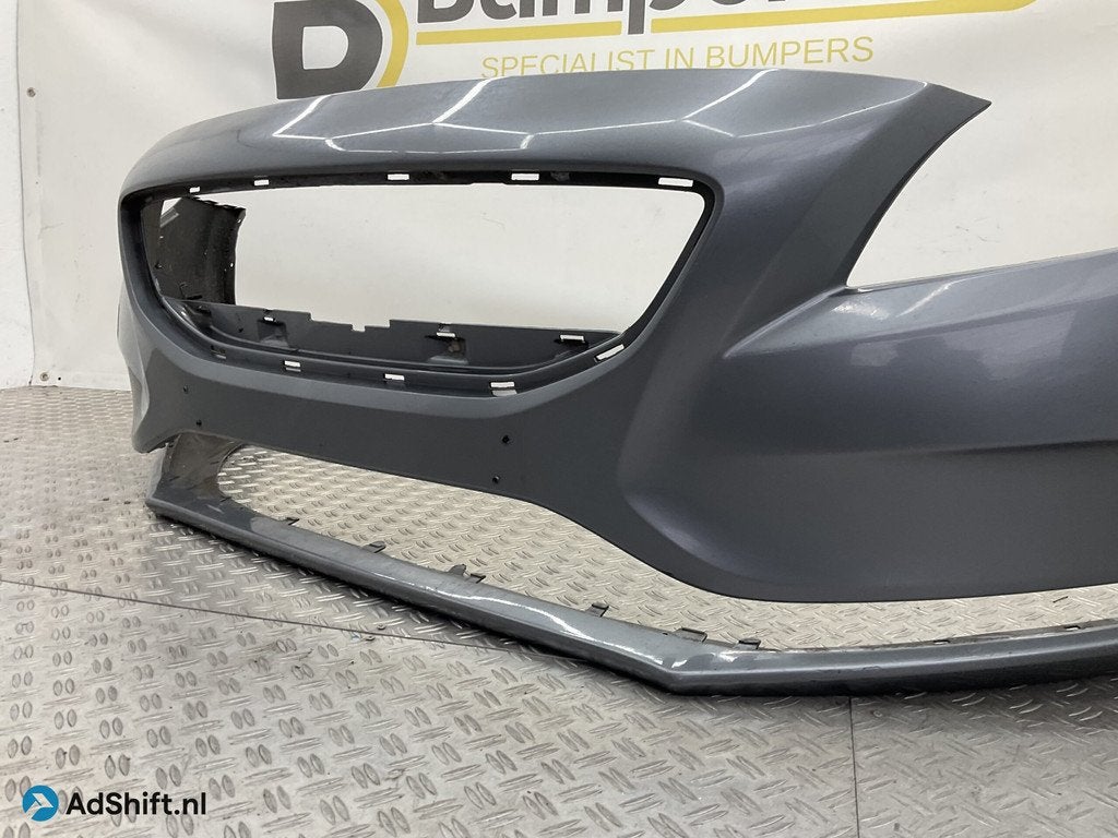 Bumper Volvo V40 Normaal geen pdc kls 31283732 Voorbumper E4, Bumper
