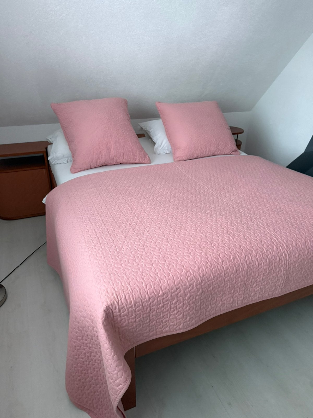 Sprei en twee kussen hoesen, Ophalen, Tweepersoons, Zo goed als nieuw, 180 cm