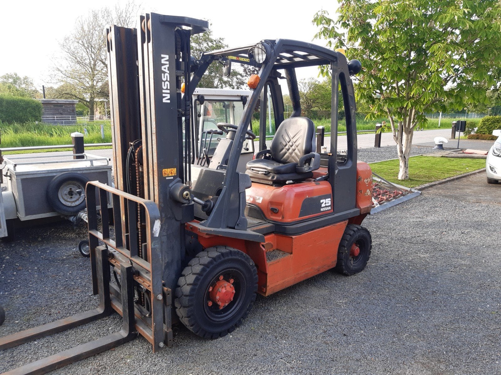 NISSAN HEFTRUCK DIESEL TRIPLO S SHIFT, Ophalen of Verzenden