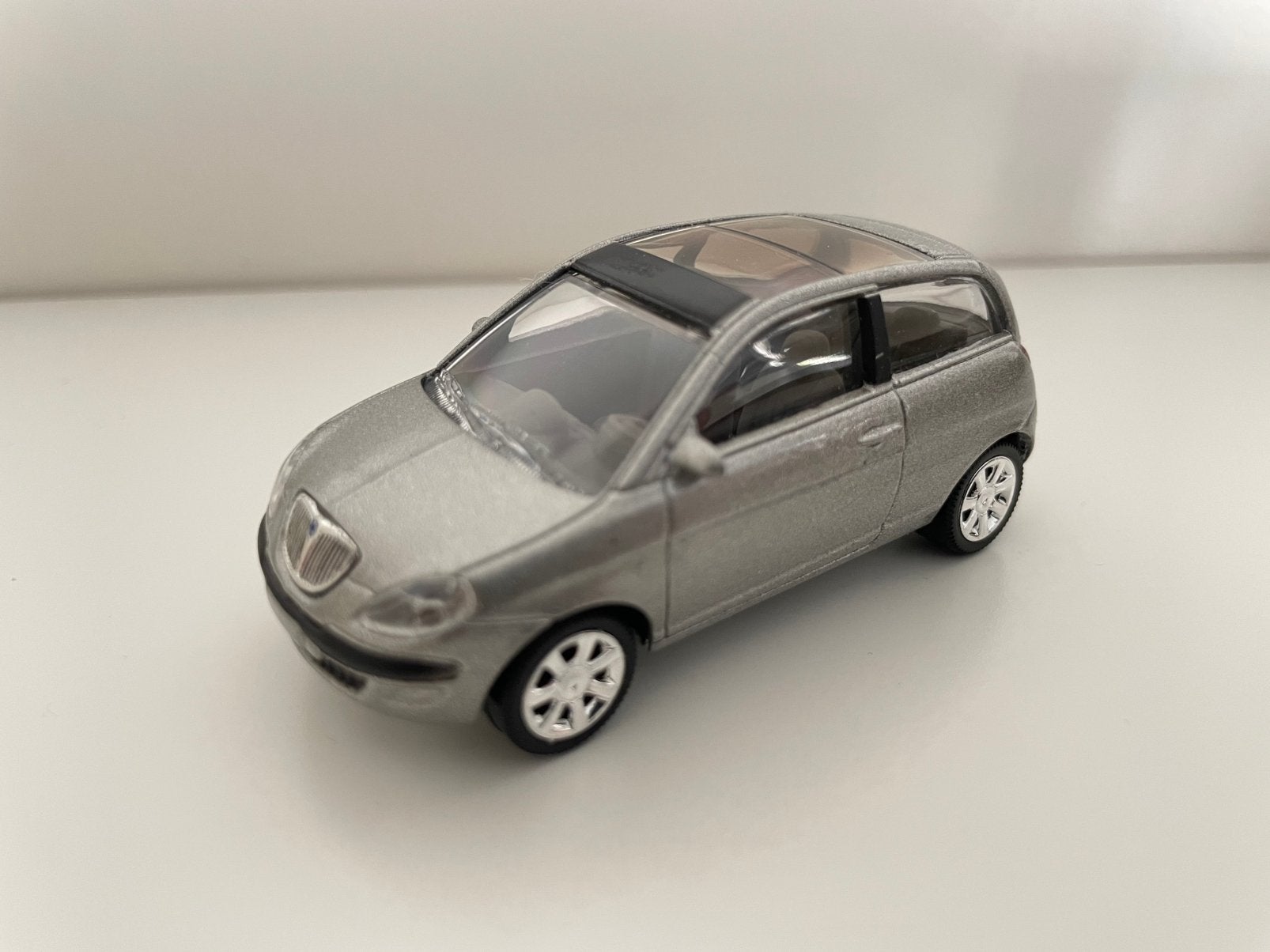 Lancia Ypsilon, Ophalen of Verzenden, Zo goed als nieuw, Auto