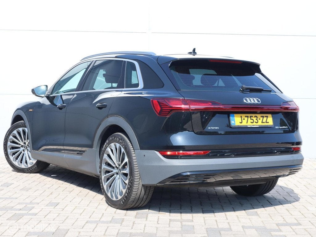 Audi e-tron 50 quattro SOH 89% LED Trekhaak ACC Camera, Auto's, Audi, Automaat, Stof, 71 kWh, Zwart