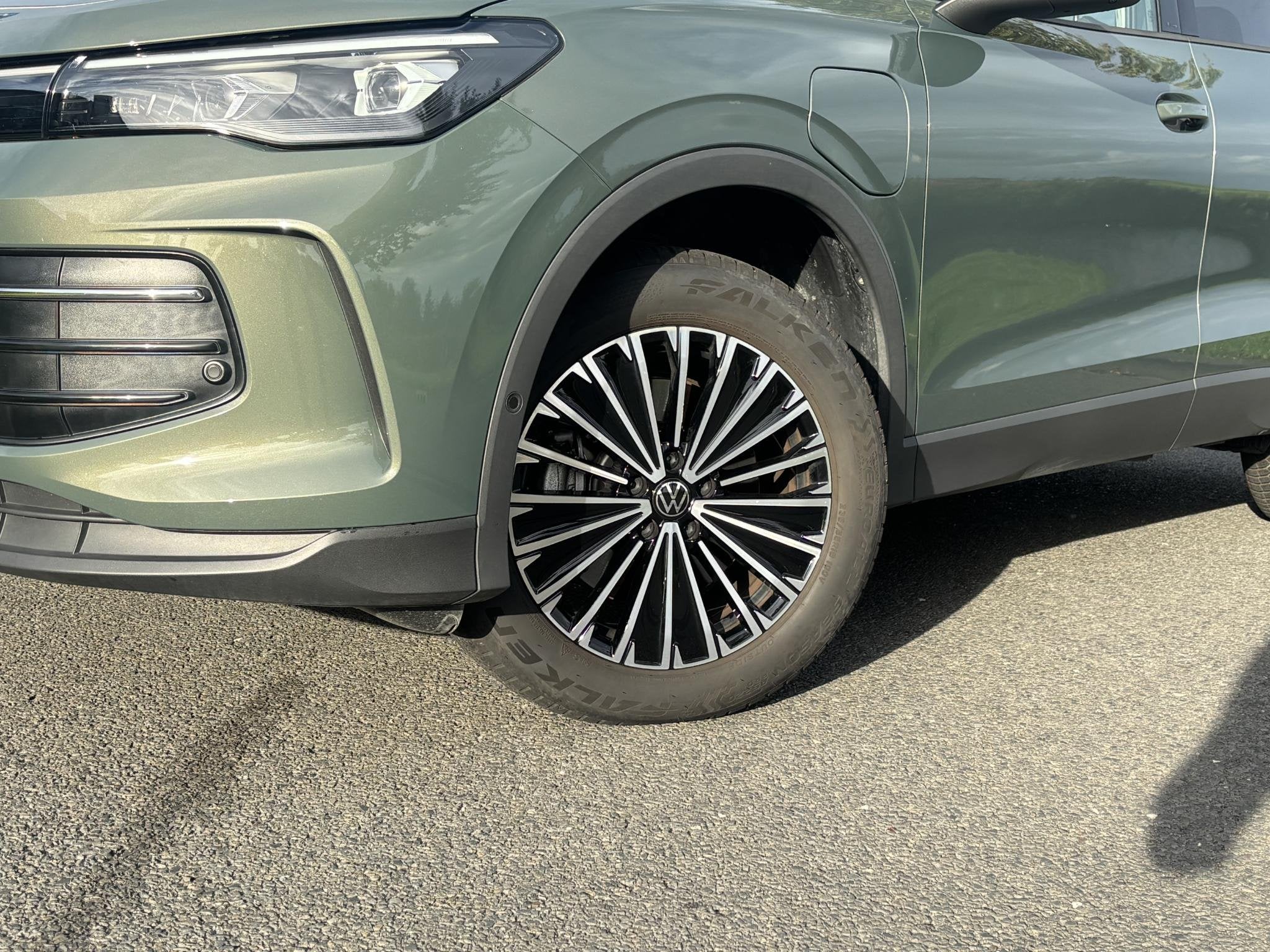 Volkswagen Tiguan 1.5 eHybrid Life Edition | Trekhaak | 360, Auto's, Dealer onderhouden, Stof, Euro 6, 150 min