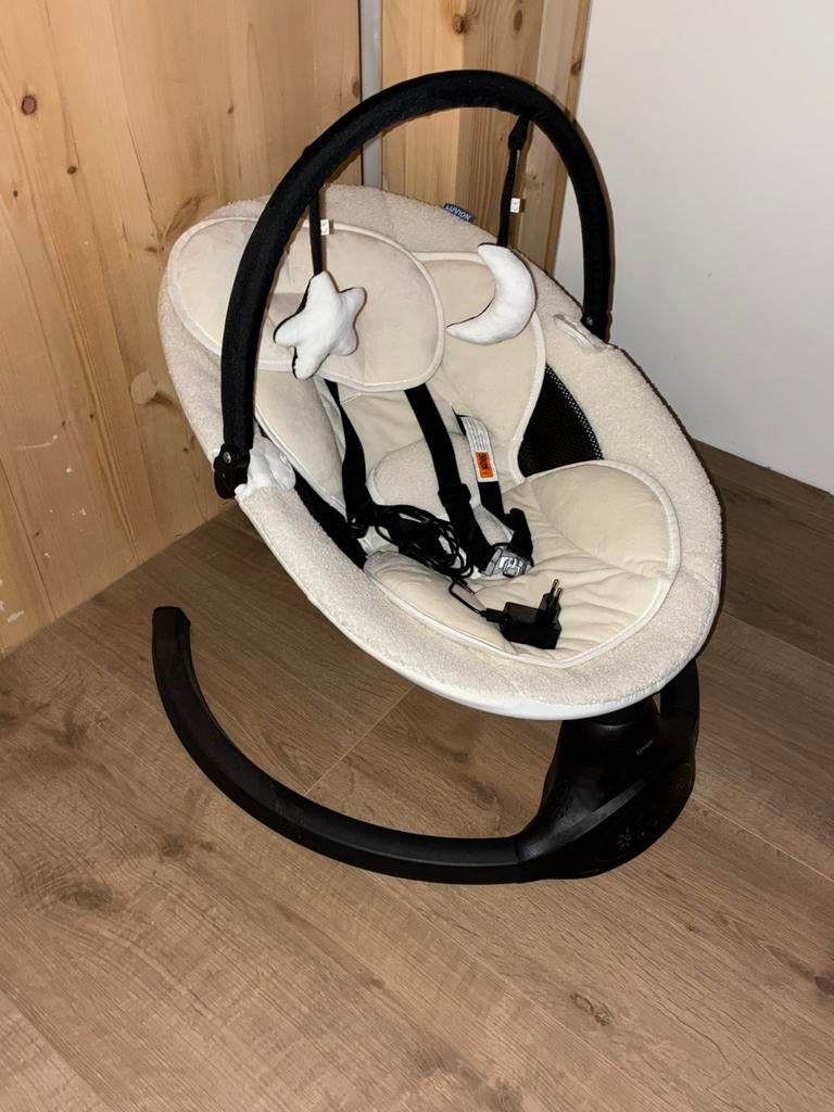 Baby wipstoel met afstandbediening, Kinderen en Baby's, Wipstoeltjes, Eu, Wipstoel, Luvion, Eu