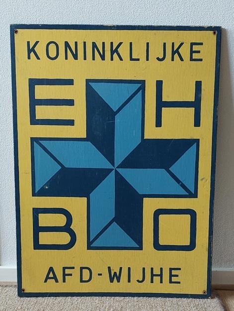 EHBO Wijhe. oud handgeschilderd bord., Ophalen of Verzenden, Gebruikt, Reclamebord
