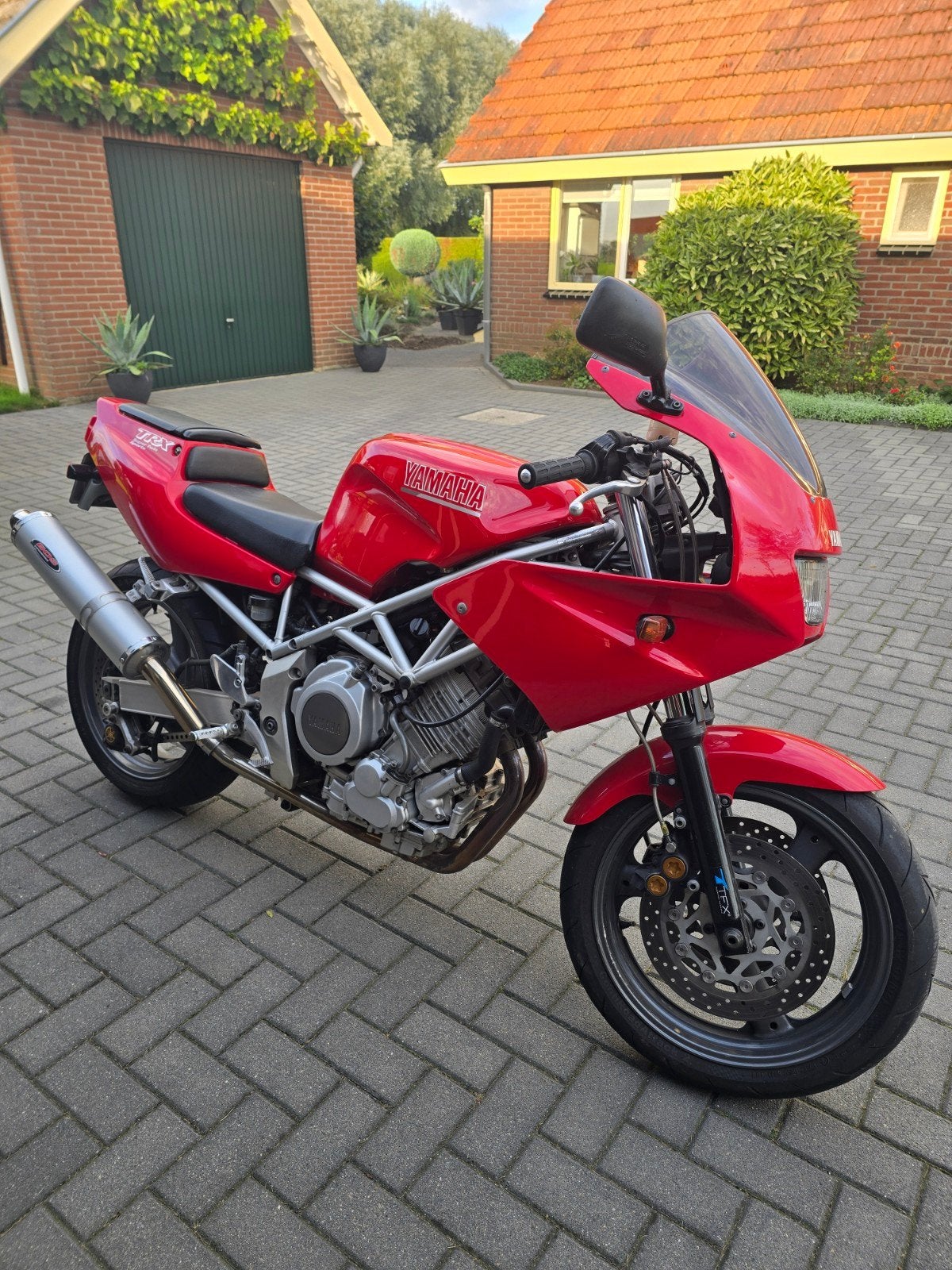 Yamaha TRX850: Moet nu weg! Loopt goed., Motoren, 2 cilinders, Motorrijbewijs A, Gebruikt, Super Sport