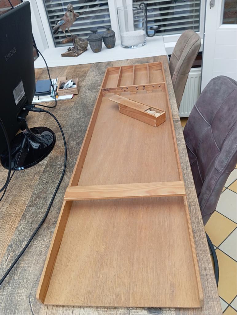 Vintage houten sjoelbak met sjoelschijven, Vijf spelers of meer, Ophalen of Verzenden, Gebruikt