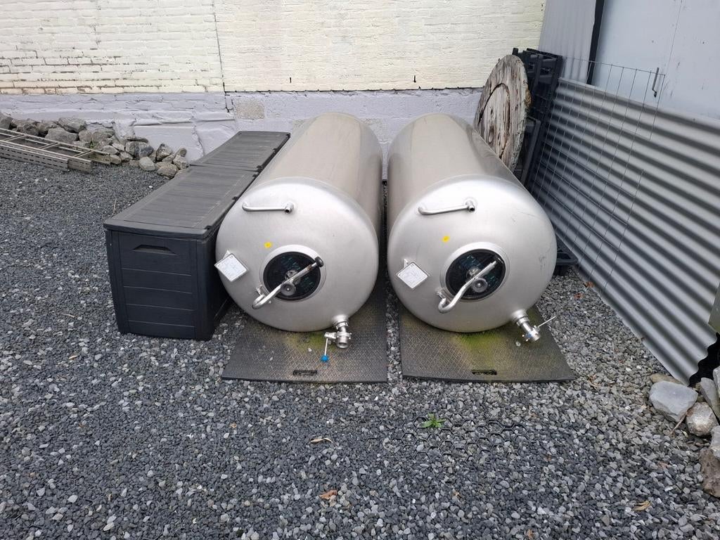 RVS Opslagtanks voor Horeca - 2 Stuks 1000ltr/st, Ophalen, Gebruikt, Transport en Opslag