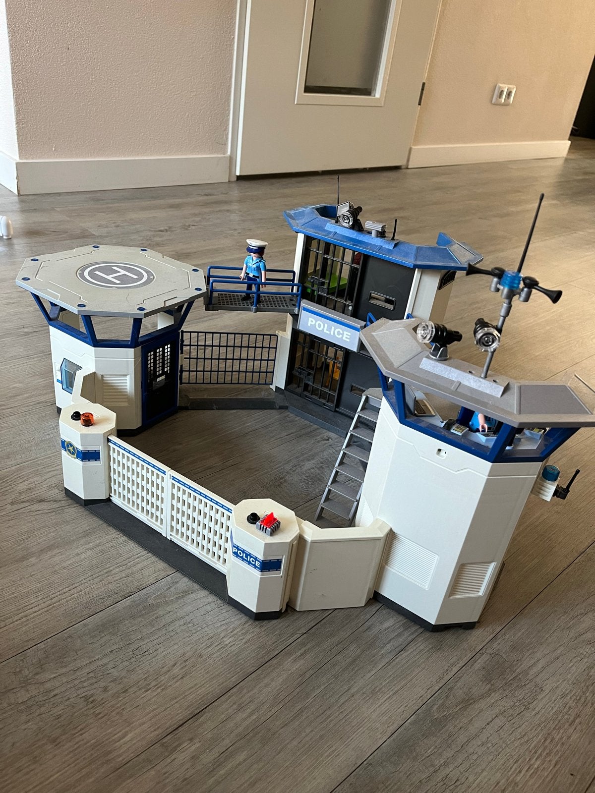 Playmobil 6919 Politiebureau, Ophalen, Gebruikt