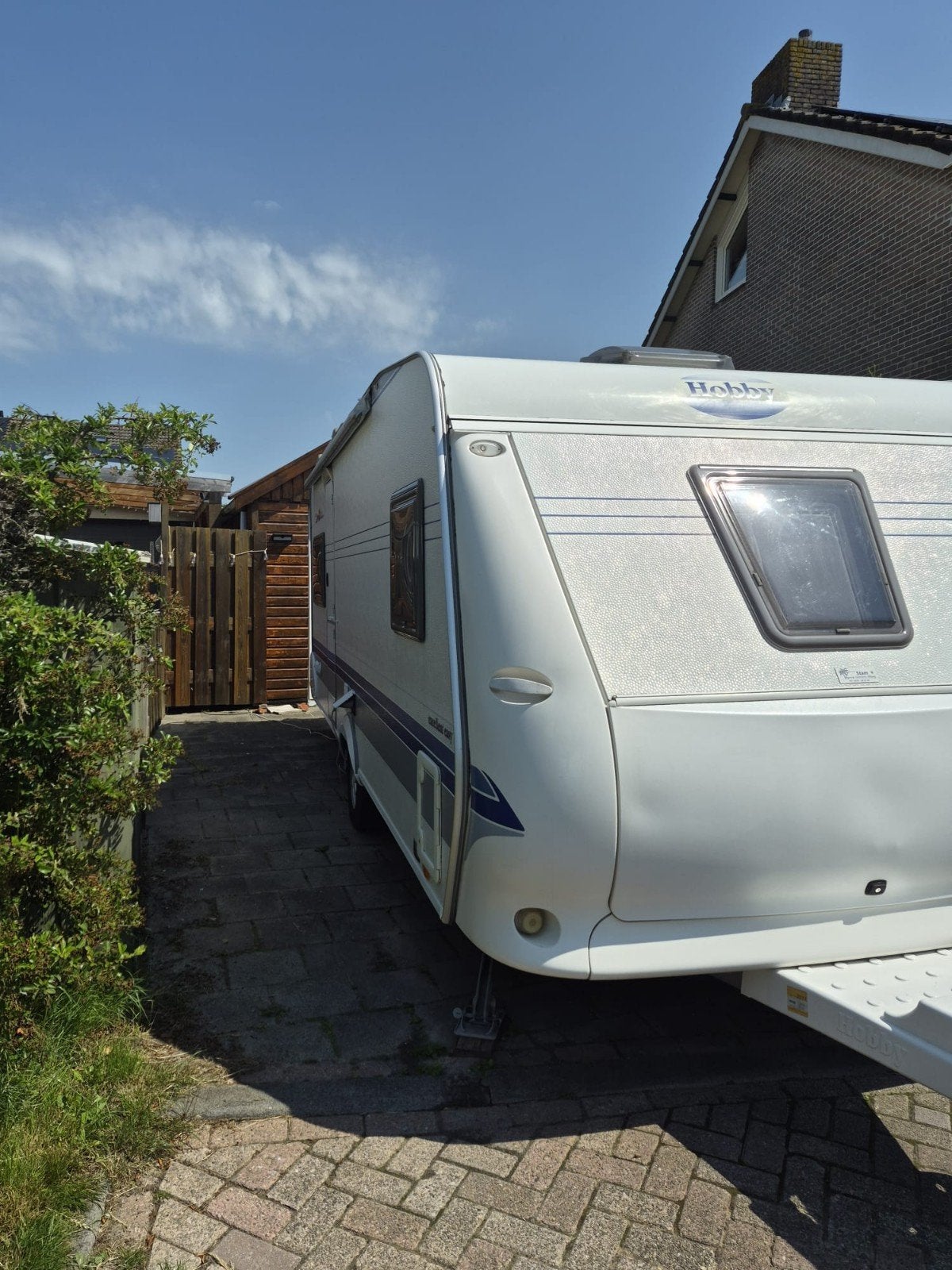 Zeer complete Hobby 540 met mover, voortent en luifel, Rondzit, Hobby, Mover, Particulier