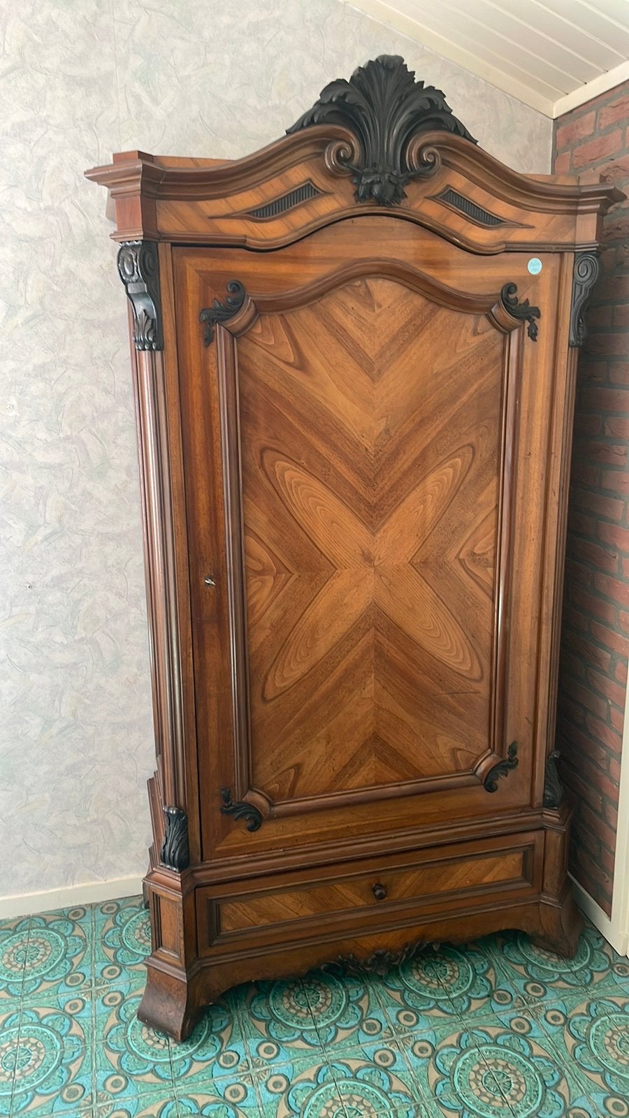 Notenhouten kast, Ophalen of Verzenden, Gebruikt