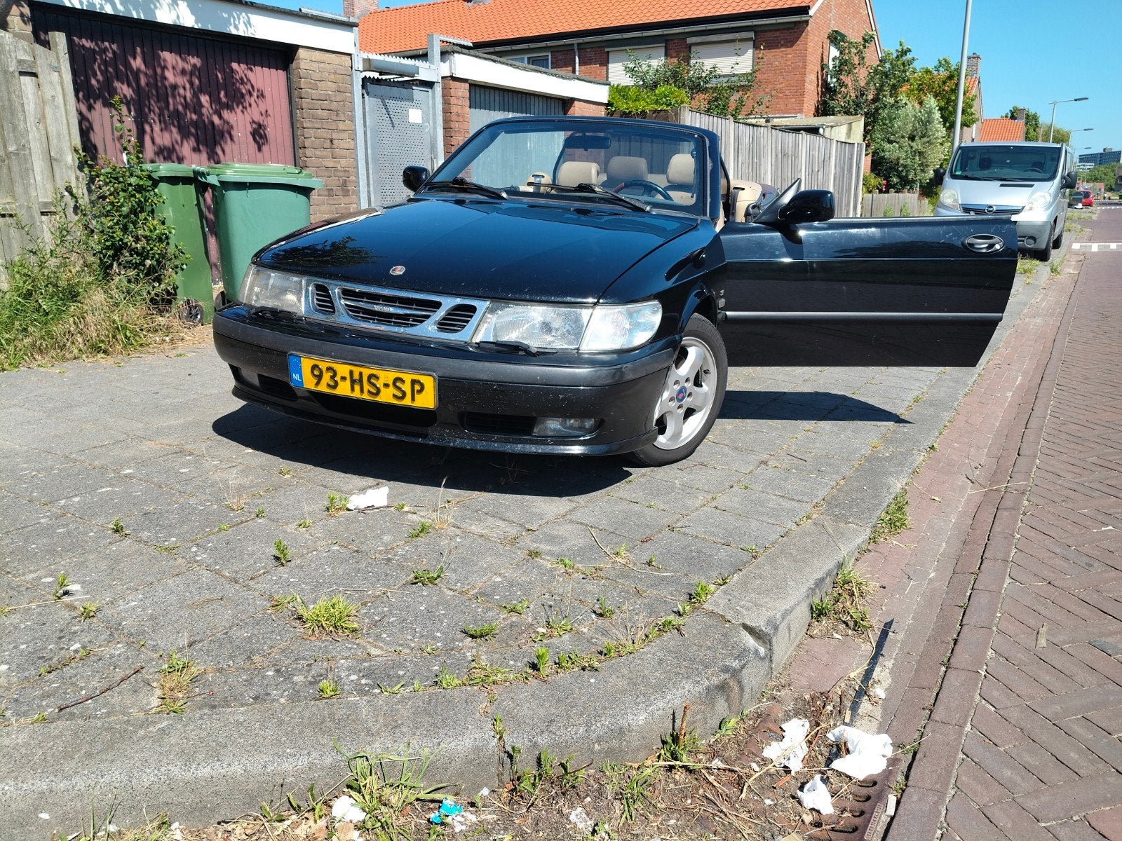 Saab 9-3 2.0 T Cabrio 2001 Zwart, Voorwielaandrijving, 1416 kg, Beige, 4 cilinders