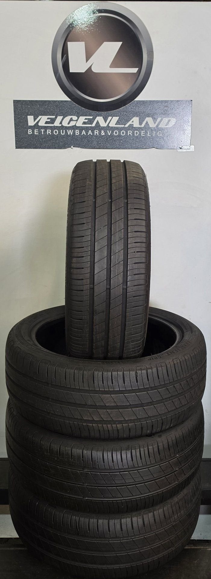 Goodyear Efficient Grip 195-45-16 1954516 195/45R16 84V, Auto-onderdelen, Banden en Velgen, Gebruikt, -, Ophalen of Verzenden