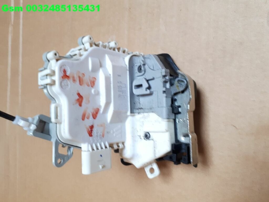 8k0839015d q5 deurslot a4 portierslot a5 a6 a7 = 2007-2017, Auto-onderdelen, Gebruikt, AUDI AG, Auto-Union-Strasse 1
85045  Ingolstadt, DE