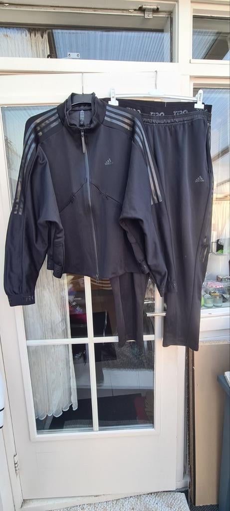 Schitterend   trainingspak  2delig  Tiro type 2xl  50/52, Zwart, Nieuw, Ophalen of Verzenden, Maat 46/48 (XL) of groter