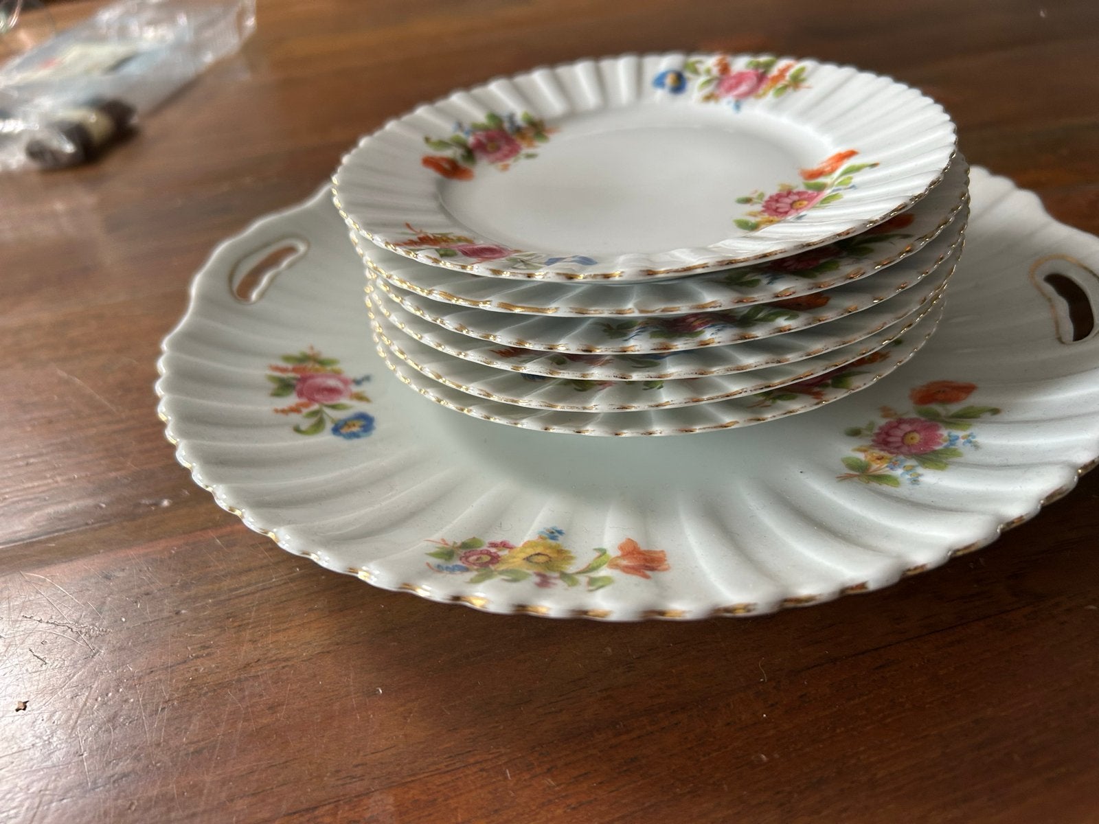 Vintage porseleinen gebaksset met bloemmotief, Ophalen