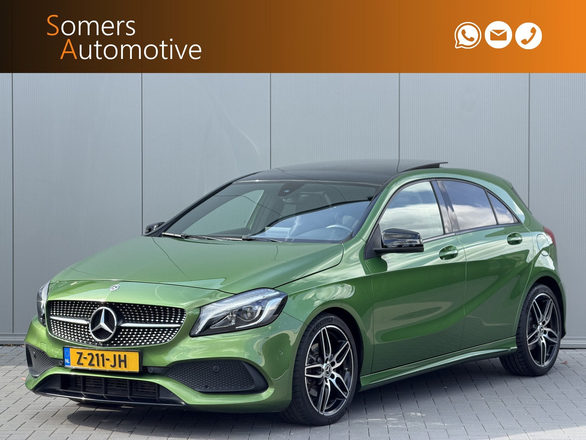 Mercedes-Benz A-Klasse 180 AMG Night | Panorama | 18" | Came, Auto's, Dealer onderhouden, Gebruikt, 4 cilinders, 122 pk